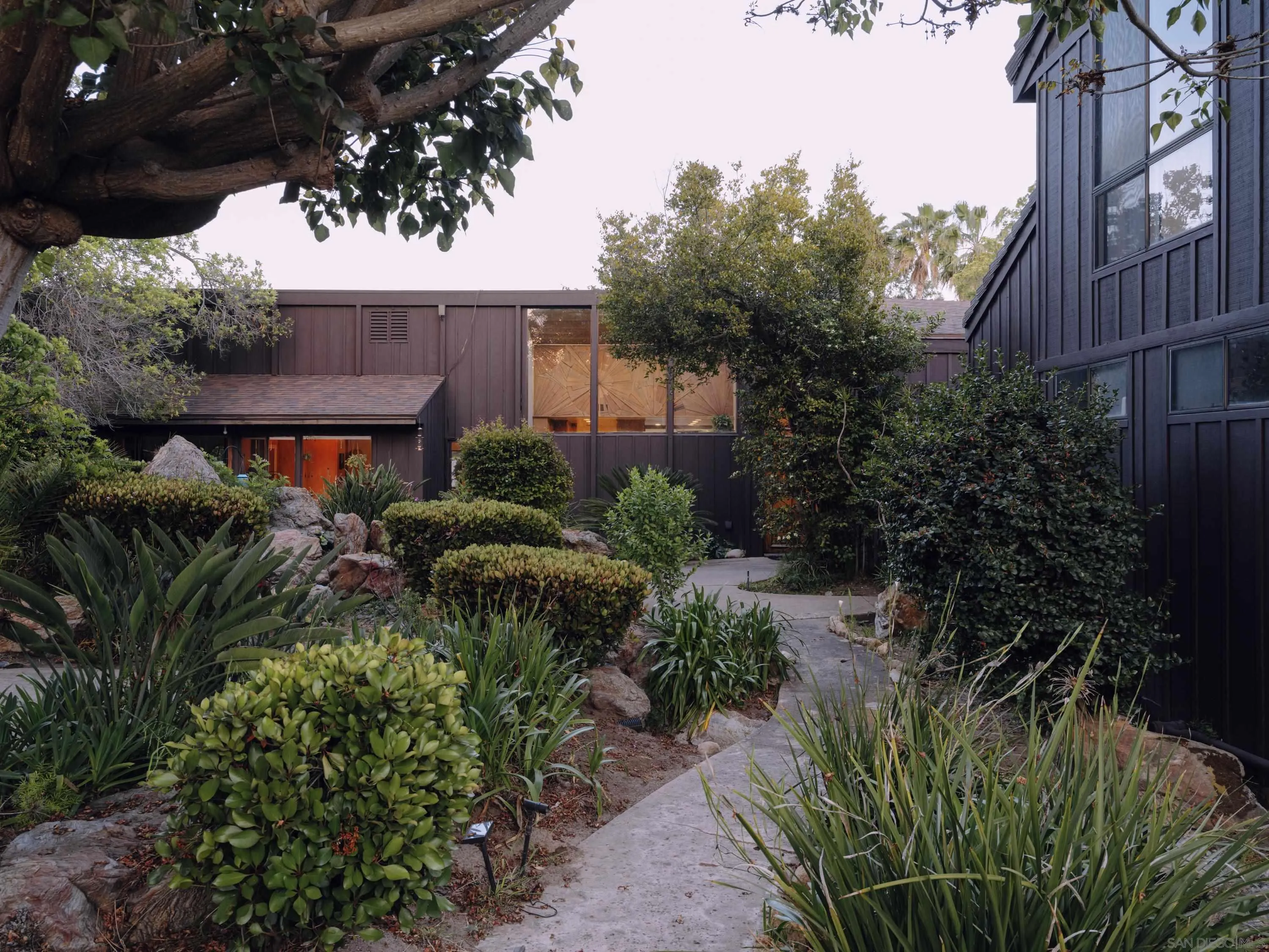 6009 Mimulus Rancho Santa Fe, CA 92067 - Photo 25 of 35