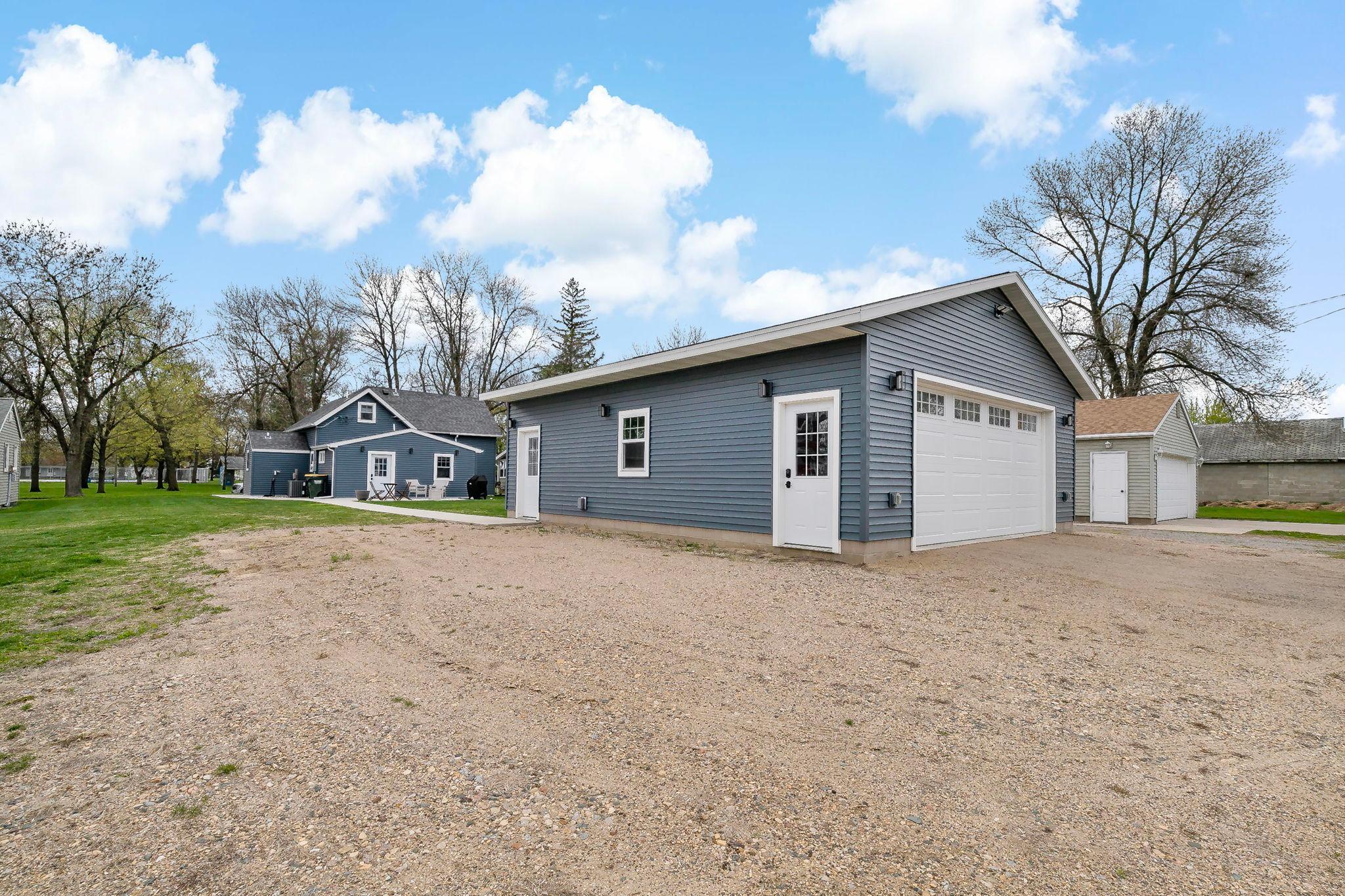 431 Main Street South Hector, MN 55342 - Photo 9 of 37