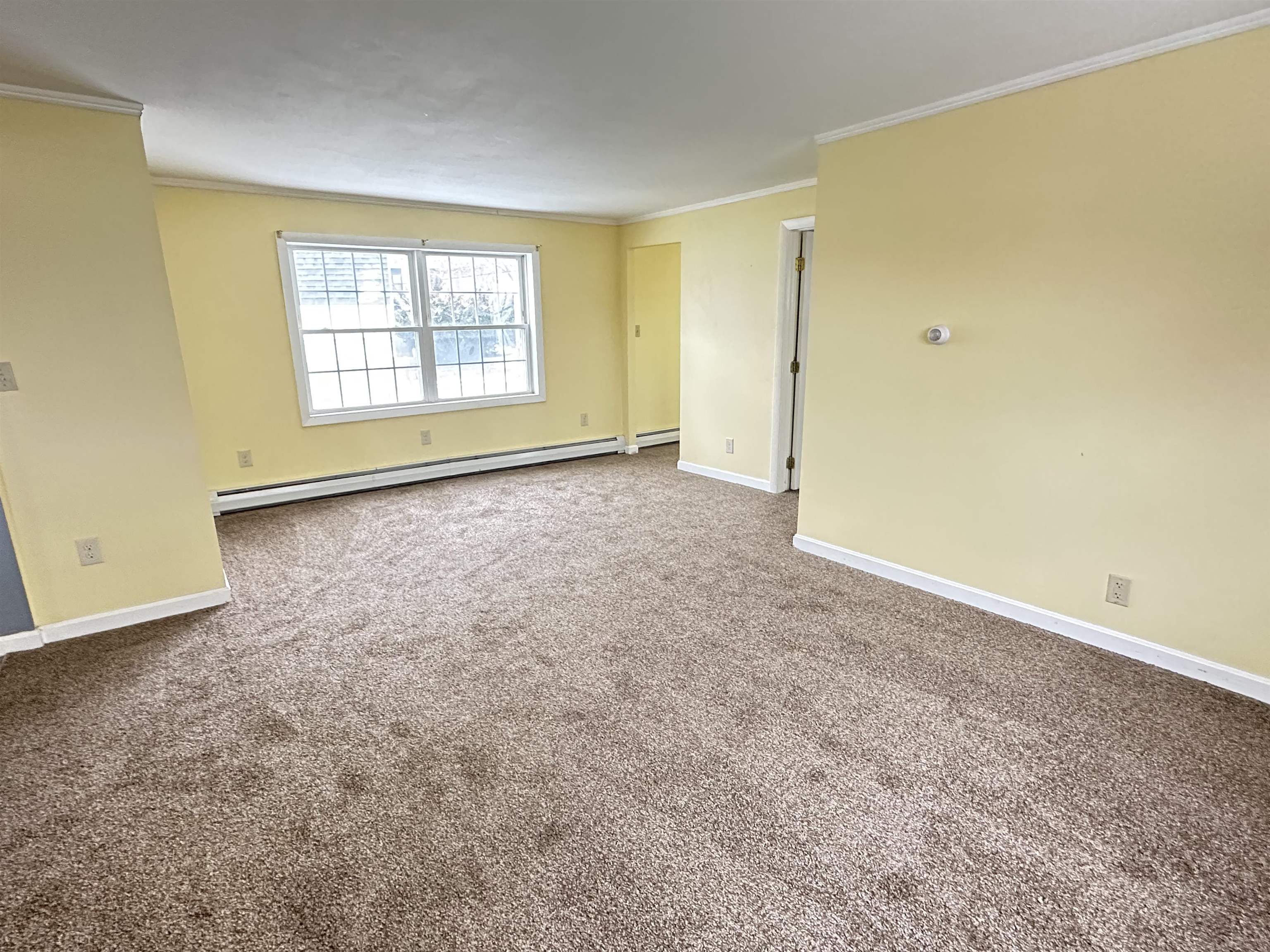 20 Spring Street Somersworth, NH 03878 - Photo 2 of 39