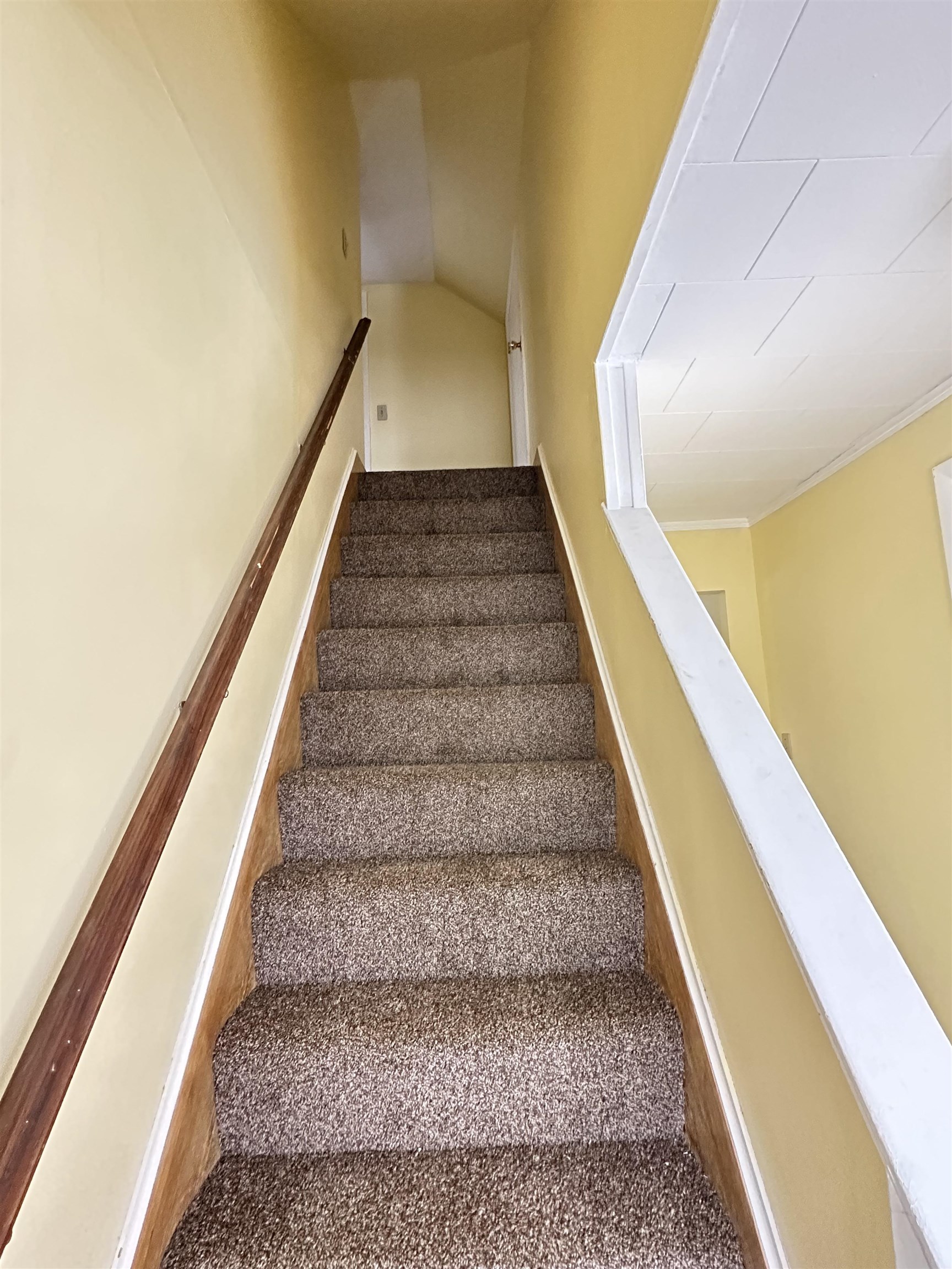 20 Spring Street Somersworth, NH 03878 - Photo 7 of 39