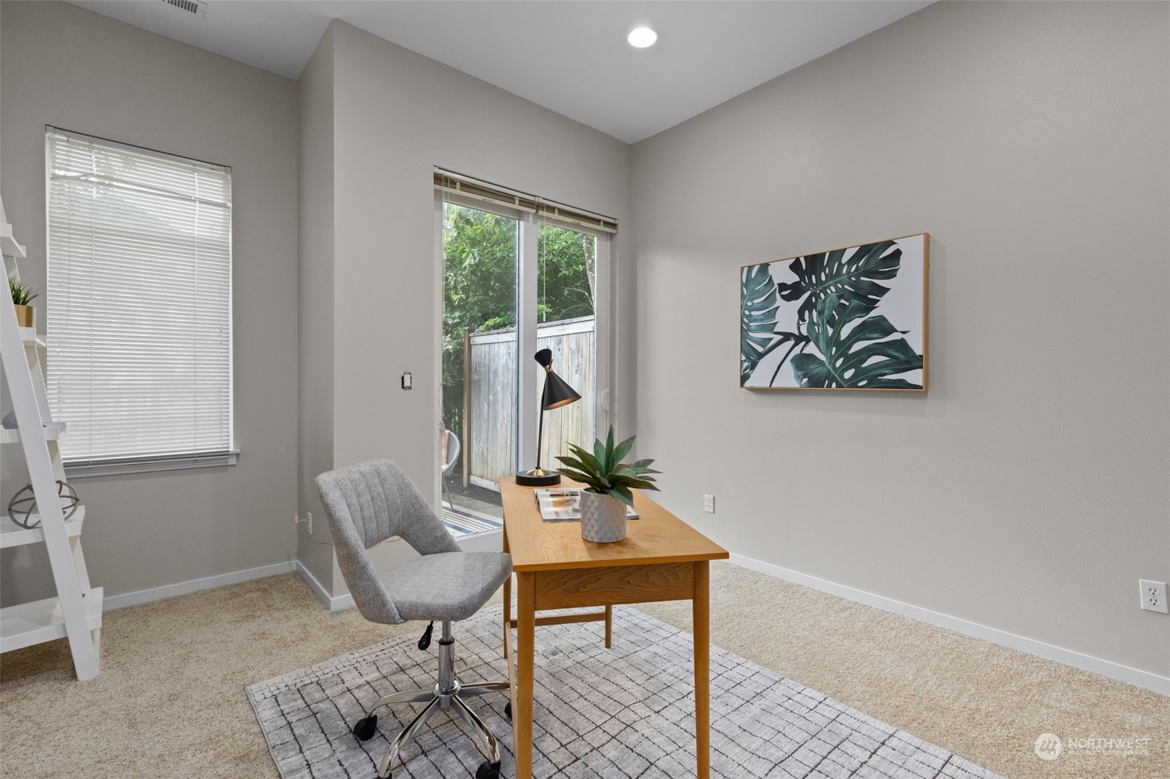 58 Cougar Ridge Road Northwest, Unit 2203 Issaquah, WA 98027 - Photo 30 of 37 a workspace with furniture and a window