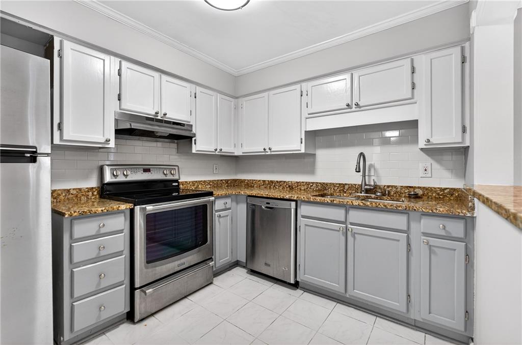 6520 Roswell Road, Unit 48 Atlanta, GA 30328 - Photo 5 of 25