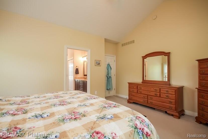 2813 Black Eagle Ridge Howell, MI 48843 - Photo 24 of 61 025-2987379-small.jpg