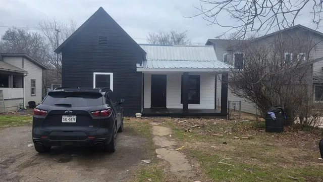 $1,275 | 309 West Hull Street, Denison, TX 75020