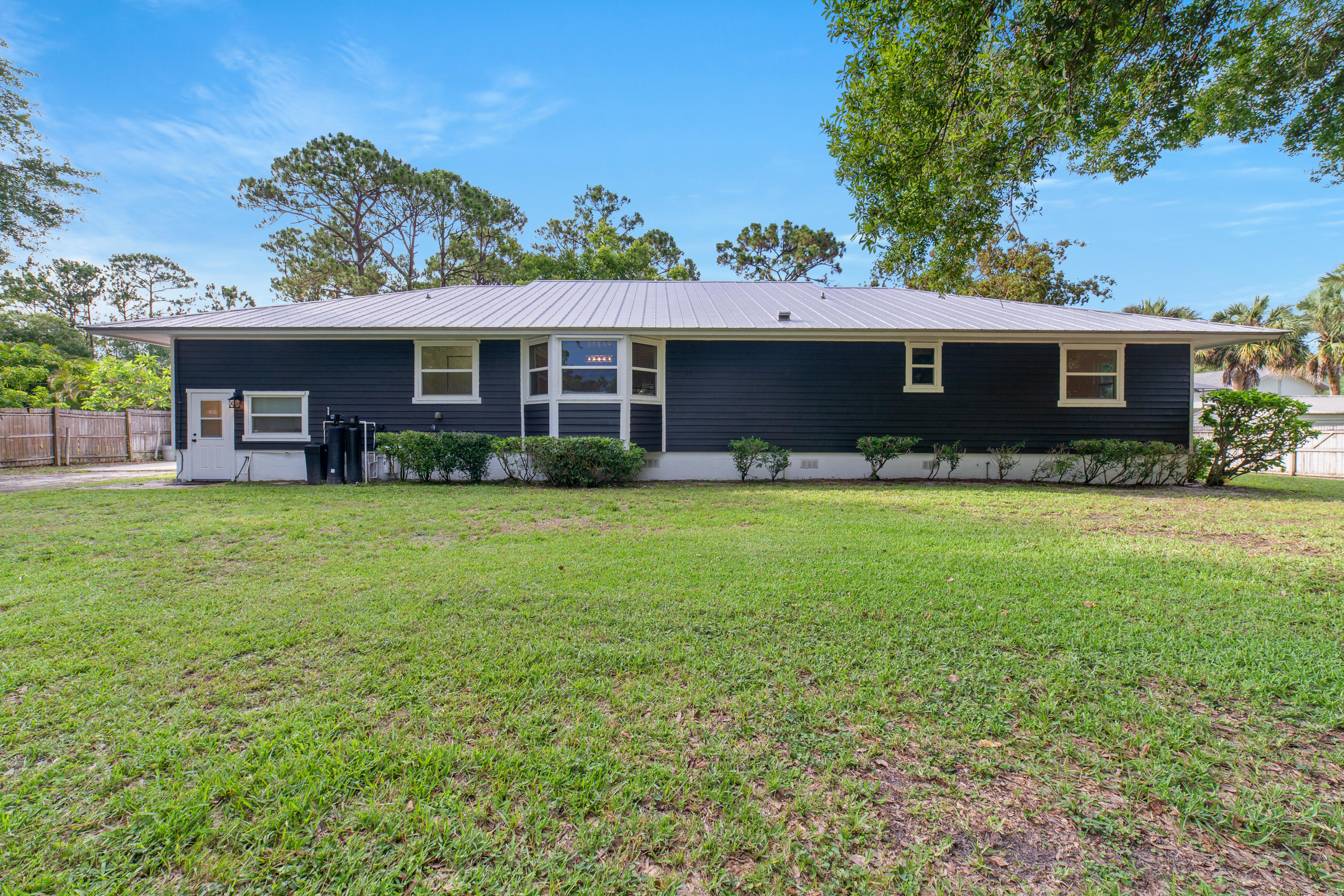 2926 Southwest 96th Street Stuart, FL 34997 - Photo 19 of 50 2926 SW 96th St