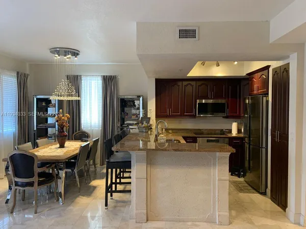 $2,950 | 8826 West Flagler Street, Unit 204, Miami, FL 33174