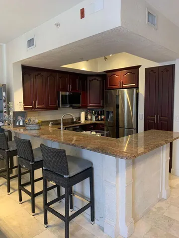 $3,300 | 8826 West Flagler Street, Unit 204, Miami, FL 33174