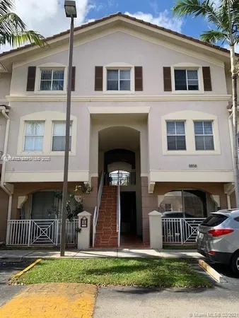 $2,950 | 8826 West Flagler Street, Unit 204, Miami, FL 33174