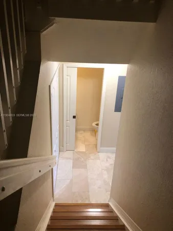 $2,950 | 8826 West Flagler Street, Unit 204, Miami, FL 33174