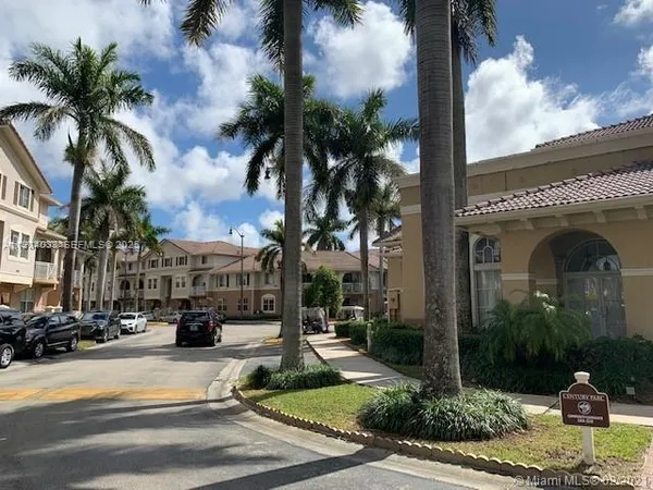 $2,950 | 8826 West Flagler Street, Unit 204, Miami, FL 33174