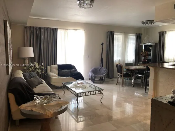$2,950 | 8826 West Flagler Street, Unit 204, Miami, FL 33174