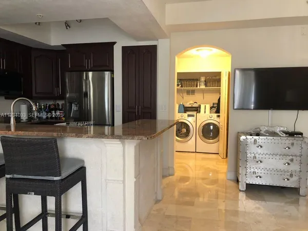 $2,950 | 8826 West Flagler Street, Unit 204, Miami, FL 33174