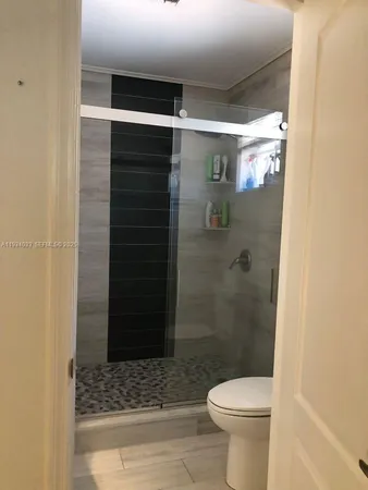 $2,950 | 8826 West Flagler Street, Unit 204, Miami, FL 33174