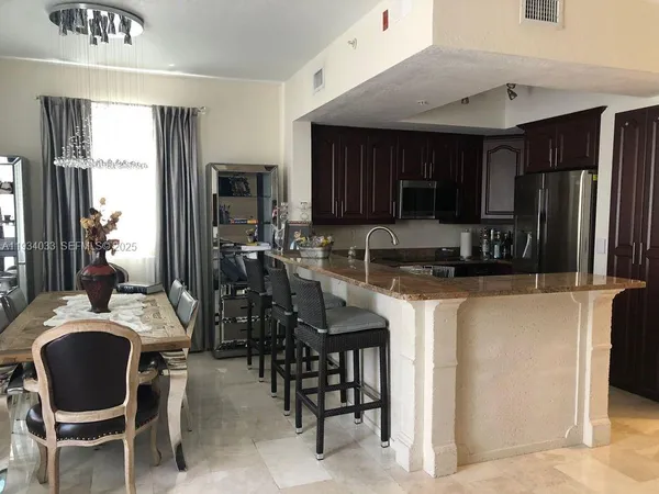 $2,950 | 8826 West Flagler Street, Unit 204, Miami, FL 33174