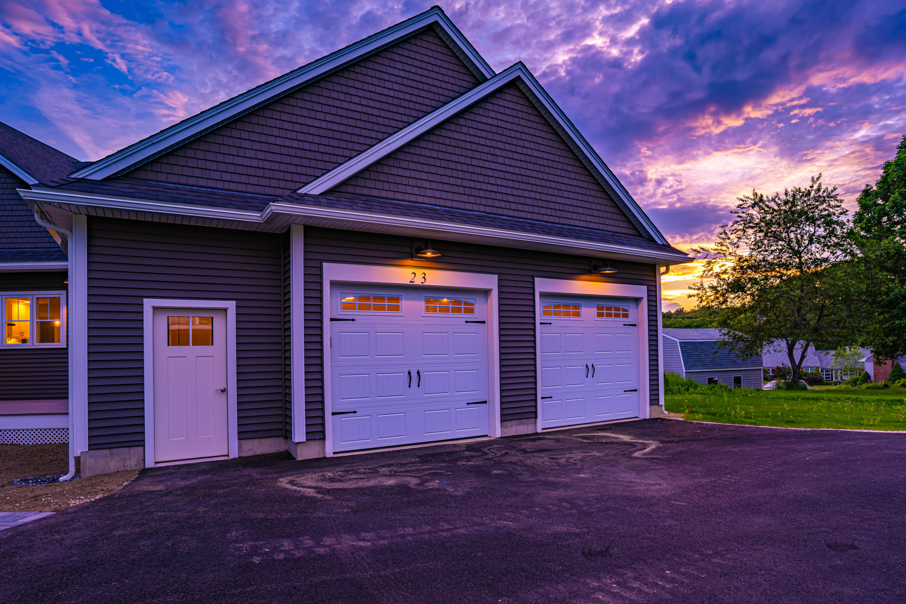 23 Hiltons Run Kittery Point, ME 03905 - Photo 5 of 50 Oversized 2 car garage with walk out