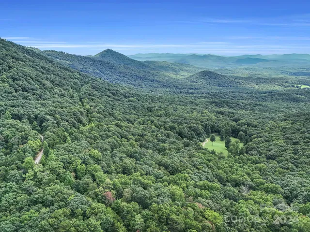 a view of a tennis court