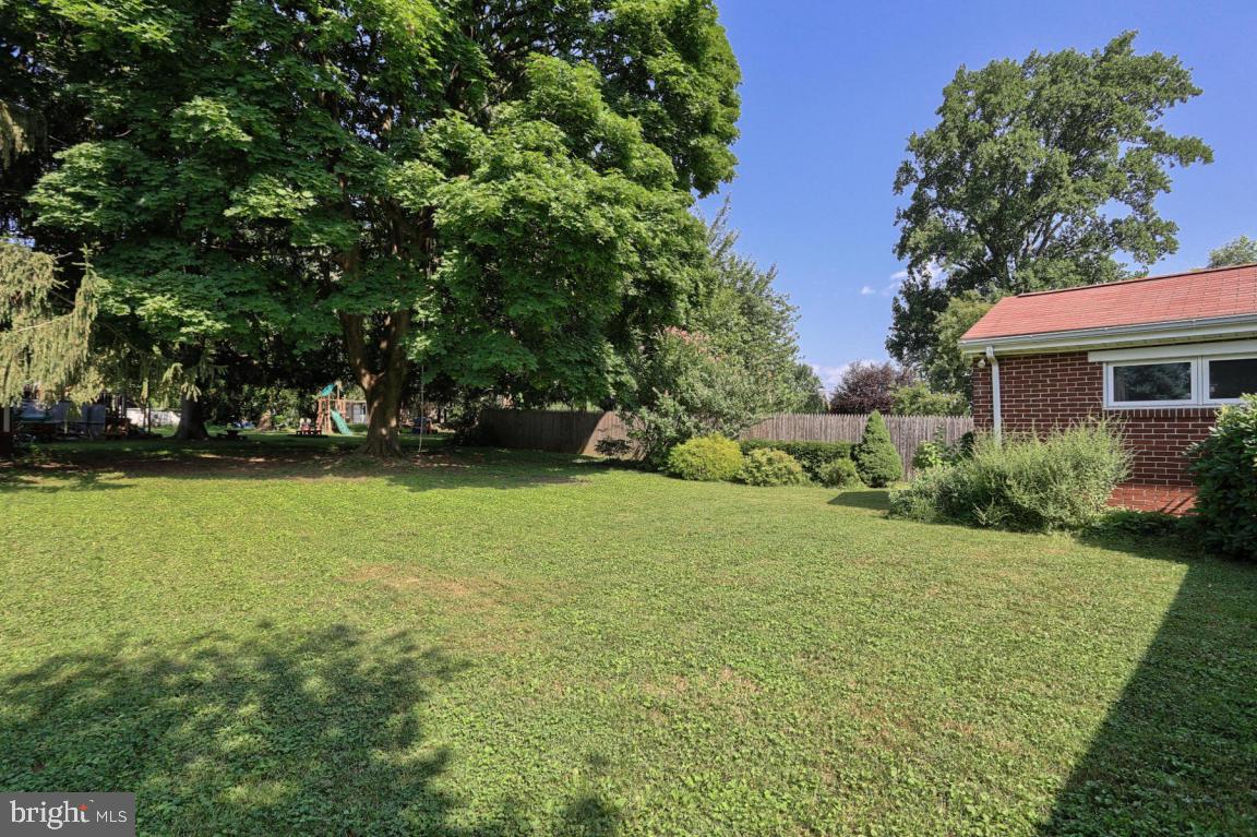 1866 Manor Ridge Drive Lancaster, PA 17603 - Photo 21 of 24 Gallery Image 21