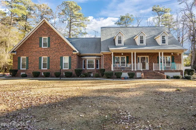 $469,000 | 2111 Hunt Hill Place, Kinston, NC 28504