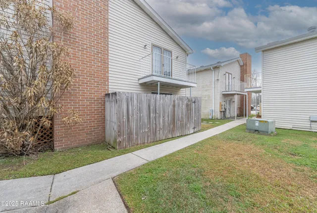 $105,000 | 100 Teal Lane, Unit 54, Lafayette, LA 70507