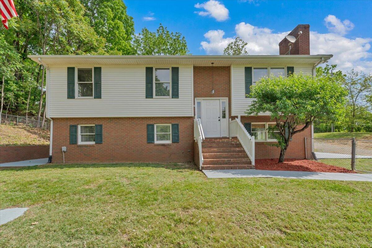 347 Roy Road Troutville, VA 24175 - Photo 1 of 37 01-MIB07814