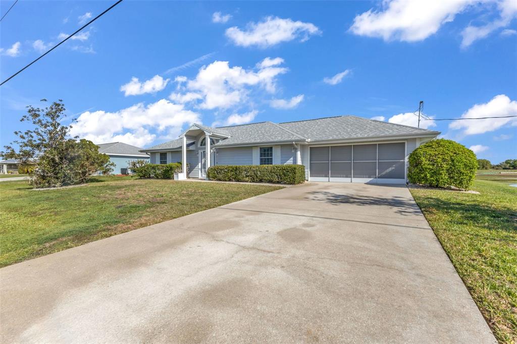 8268 Southwest Sunnybreeze Road Arcadia, FL 34269 - Photo 8 of 56