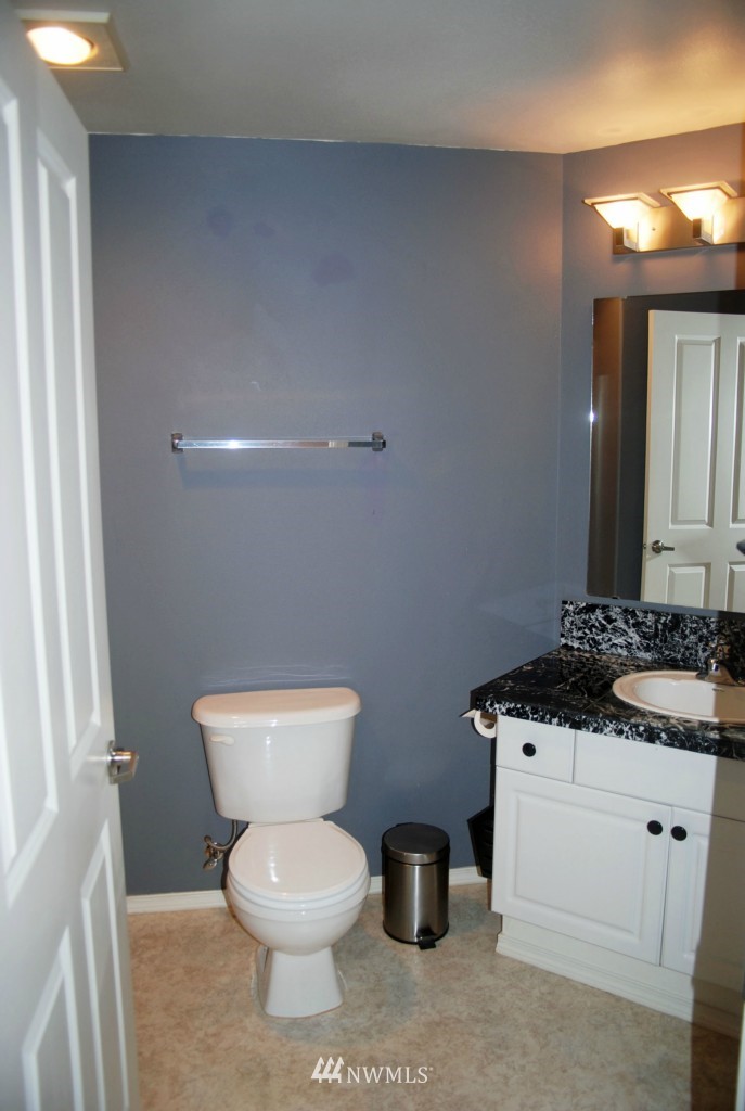 2522 Rucker Avenue, Unit 503 Everett, WA 98201 - Photo 12 of 15