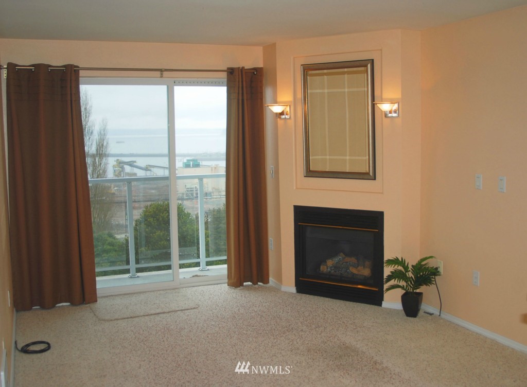 2522 Rucker Avenue, Unit 503 Everett, WA 98201 - Photo 5 of 15