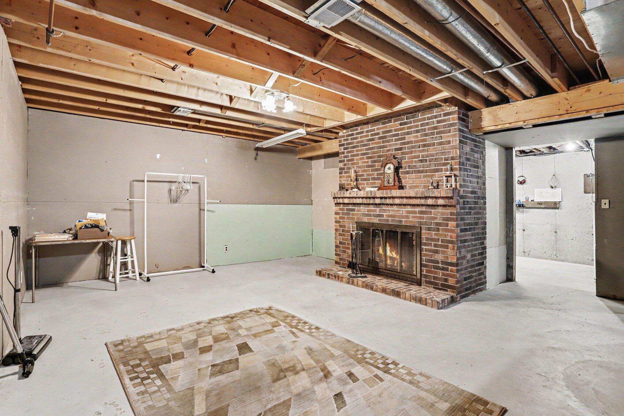 61214 Highway 131 Three Rivers, MI 49093 - Photo 22 of 33 017_file_3627