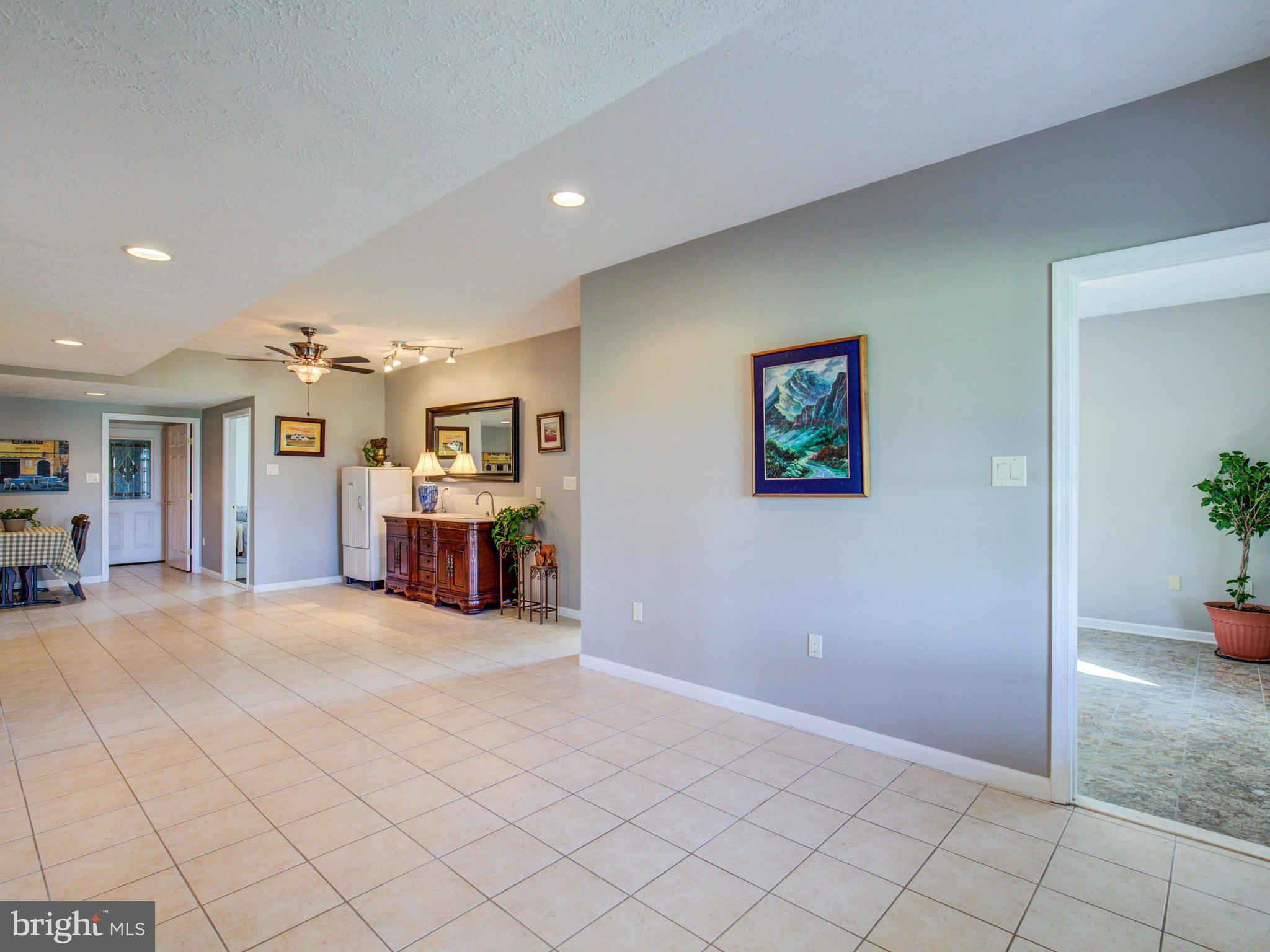 1038 Hites Road Middletown, VA 22645 - Photo 27 of 30 Interior (General)