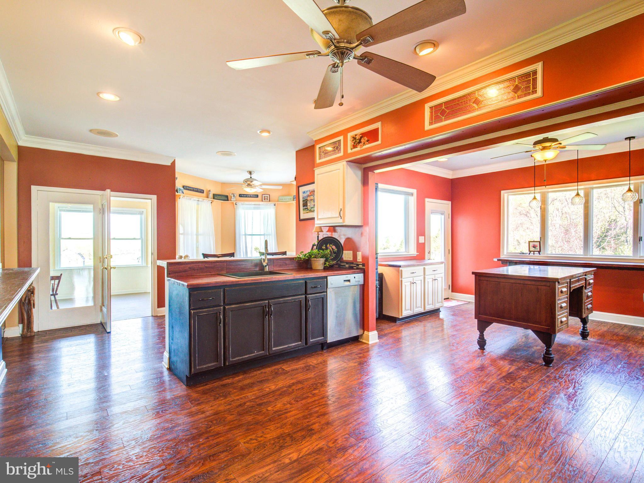 1038 Hites Road Middletown, VA 22645 - Photo 7 of 30 Interior (General)