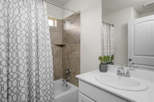 $1,795 | 572 Evening Star, Kyle, TX 78640