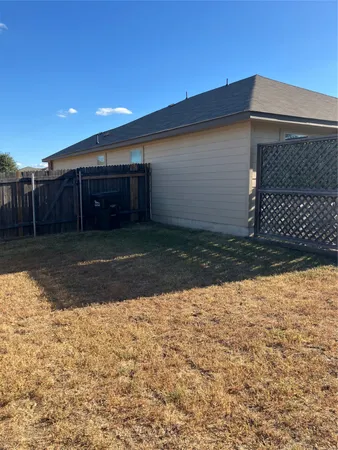 $1,795 | 572 Evening Star, Kyle, TX 78640