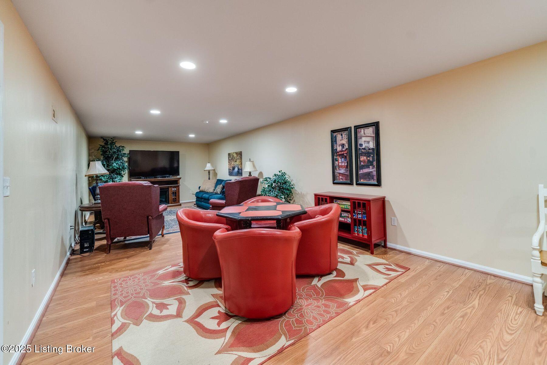 8701 Rambo Court Louisville, KY 40228 - Photo 46 of 68 photo_online_045