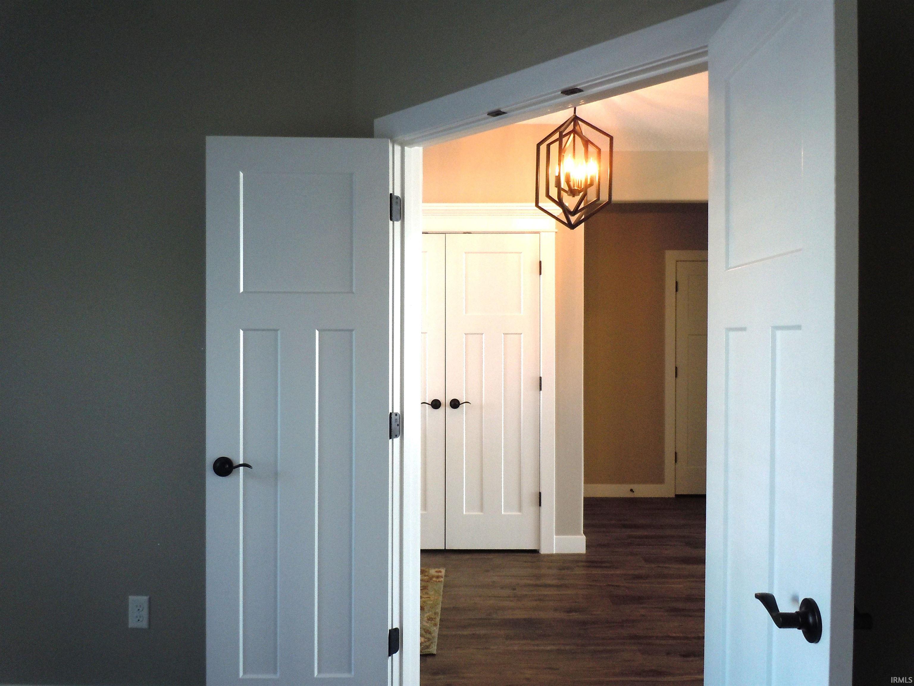 636 Sandringham Pass Fort Wayne, IN 46845 - Photo 12 of 28