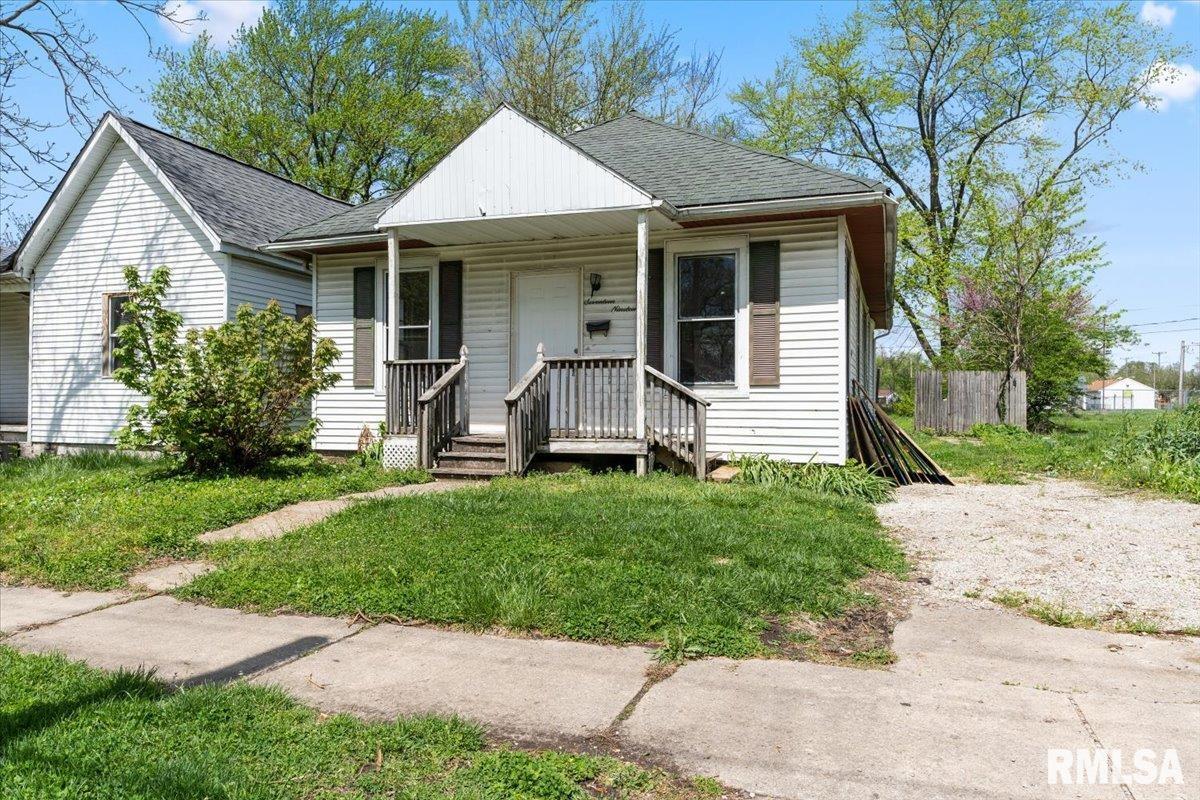 1719 Clay Street Springfield, IL 62703 - Photo 2 of 25
