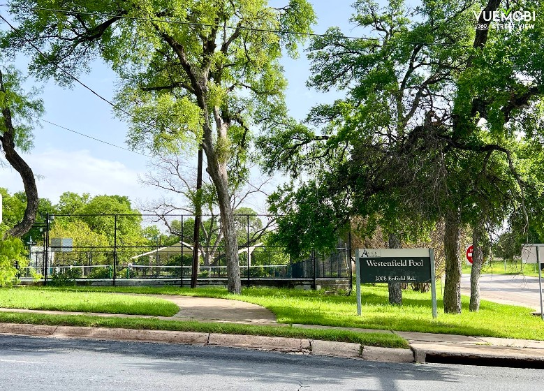 1302 Norwalk Lane Austin, TX 78703 - Photo 33 of 34 a view of a basketball court