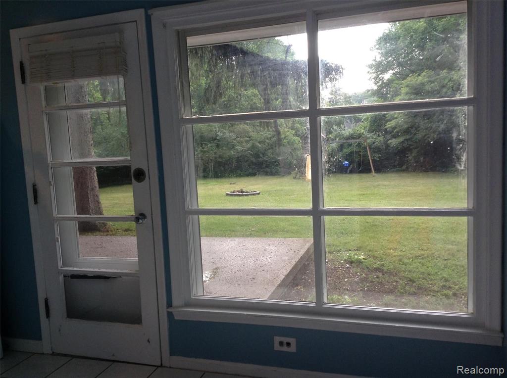 21101 Greenview Road Southfield, MI 48075 - Photo 15 of 28