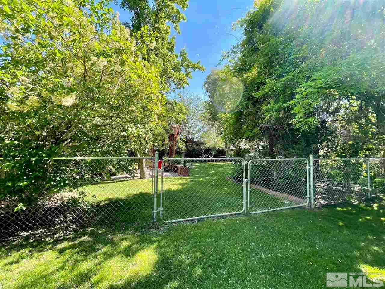 814 McLean Road Fallon, NV 89406 - Photo 30 of 40 a view of a park