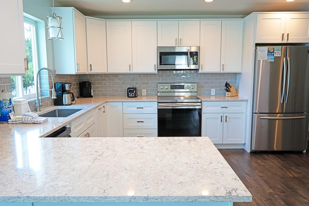 304 Wing Street St. George Island, FL 32328 - Photo 13 of 65