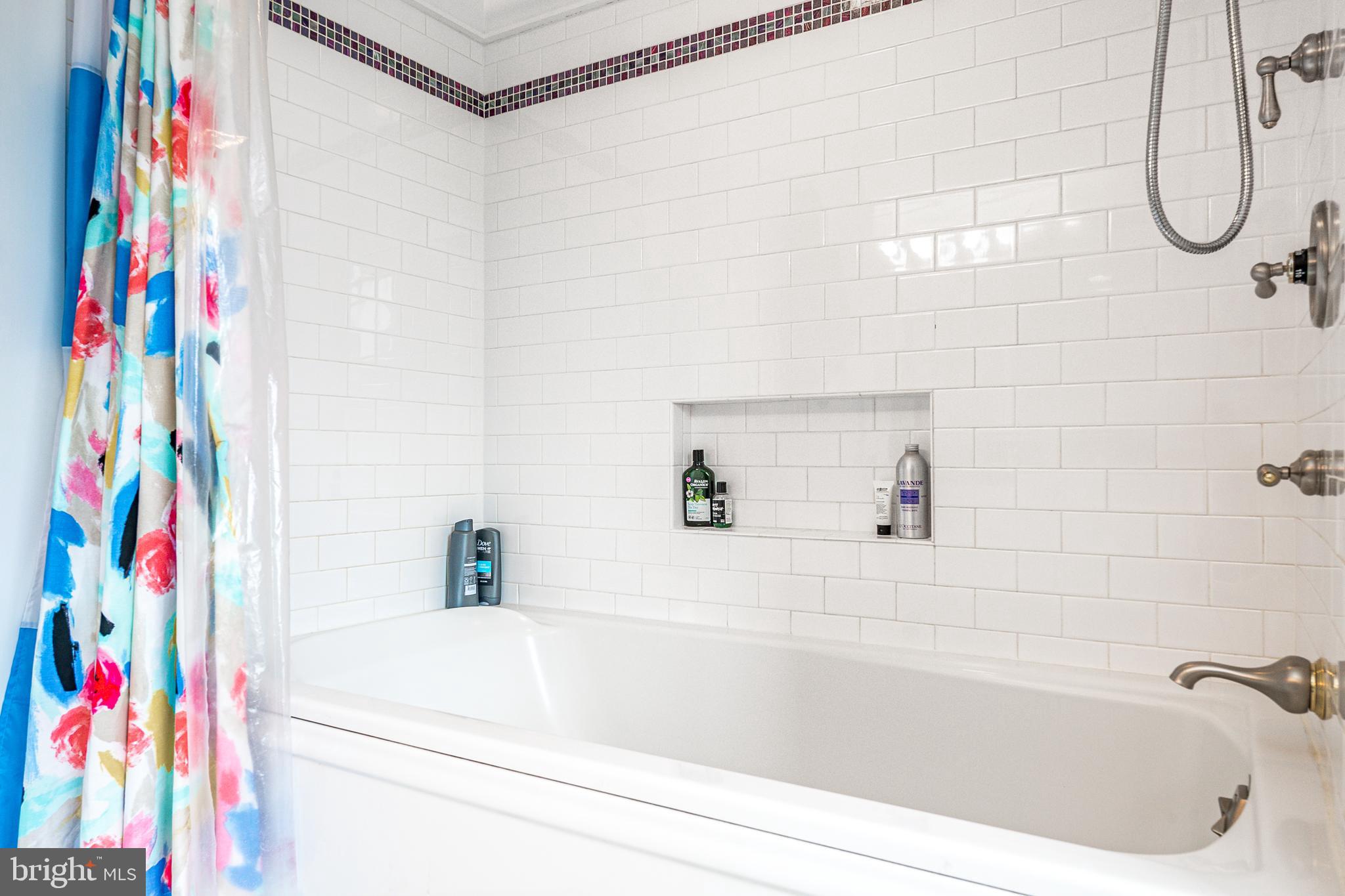 5809 Sherier Place Northwest Washington, DC 20016 - Photo 25 of 48 Hall bath jetted tub