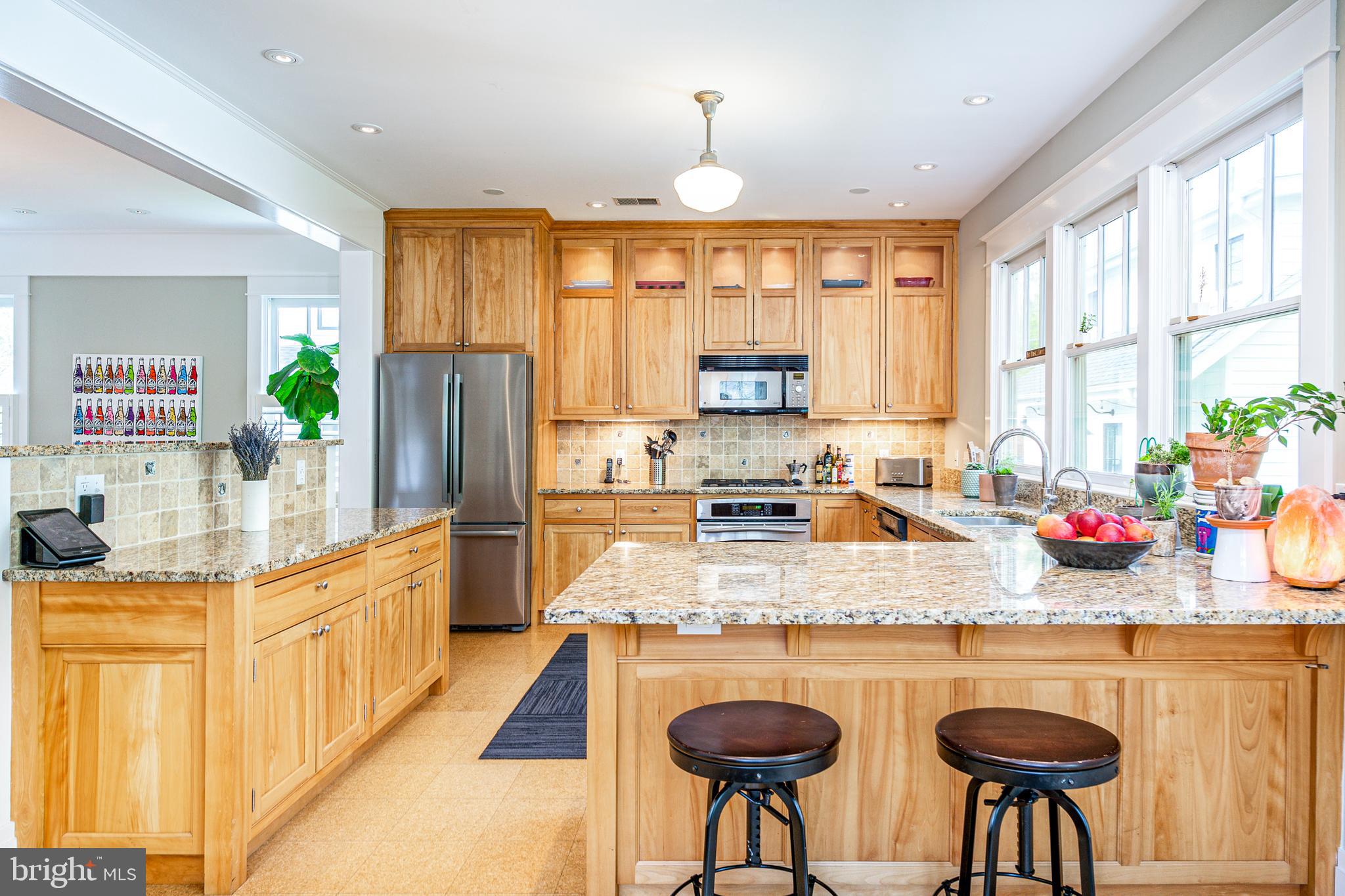 5809 Sherier Place Northwest Washington, DC 20016 - Photo 8 of 48 Spacious kitchen with breakfast bar