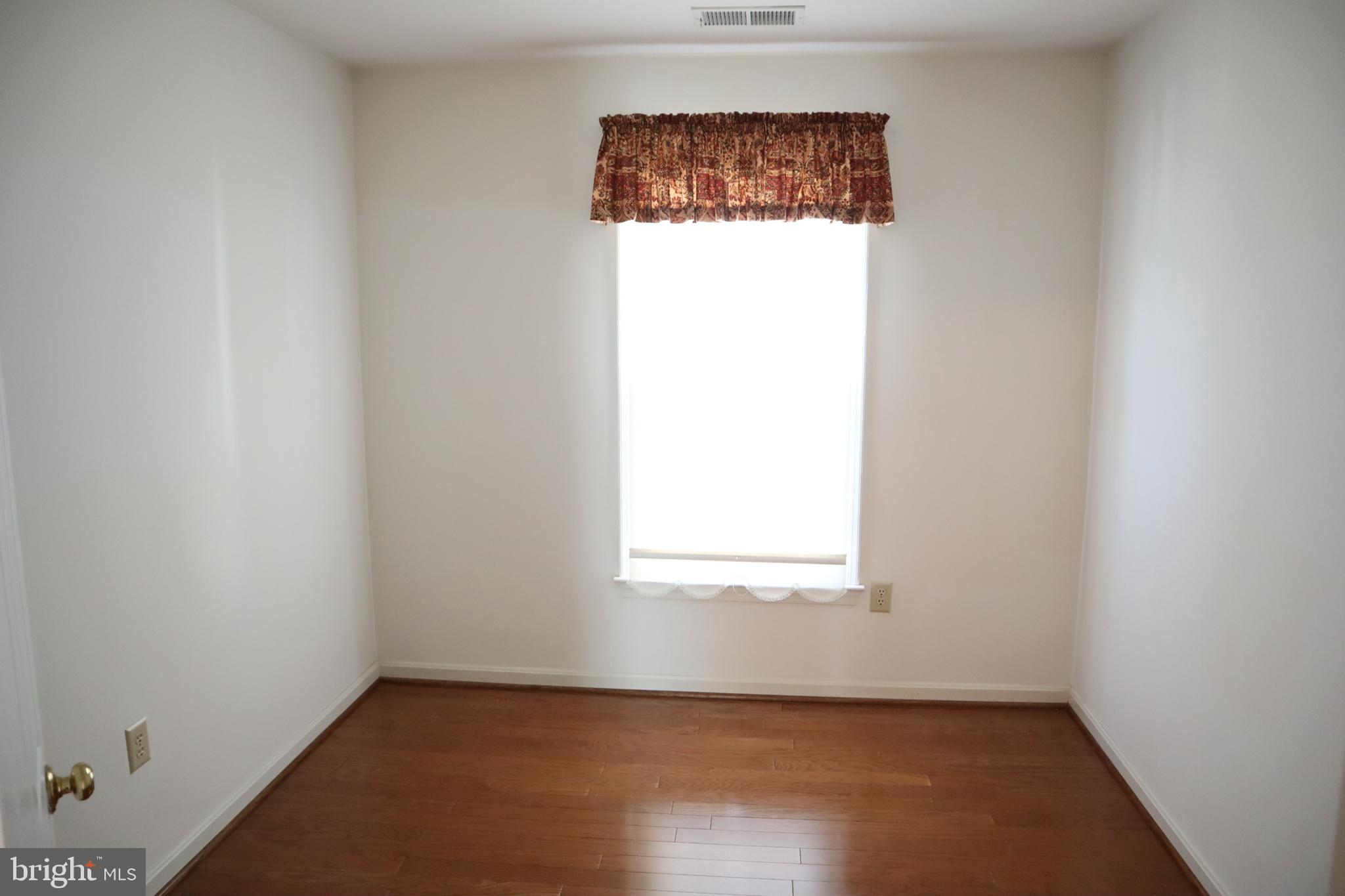 2467 McCormick Road Rockville, MD 20850 - Photo 17 of 27 Bdrm 3