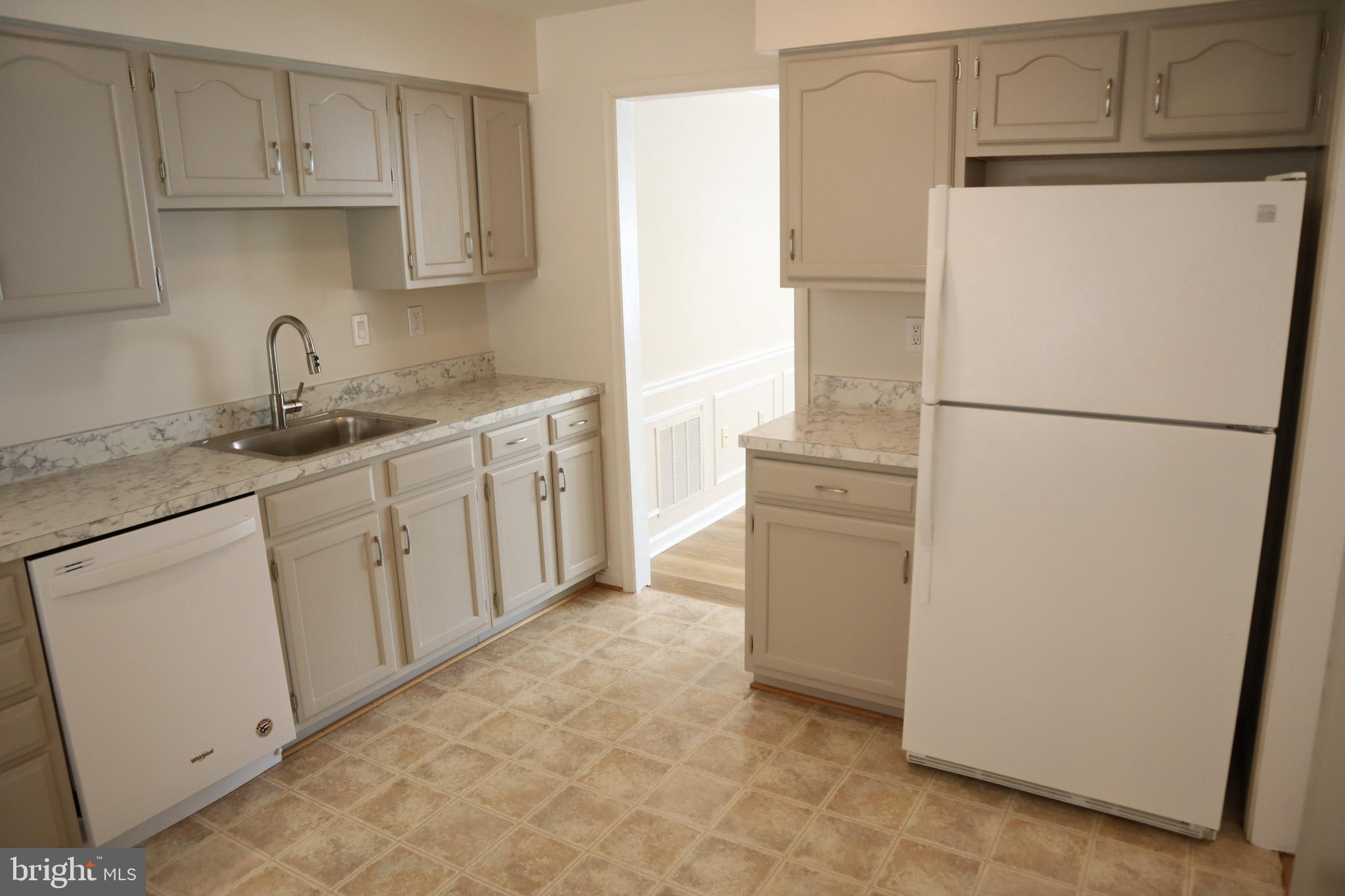 2467 McCormick Road Rockville, MD 20850 - Photo 7 of 27