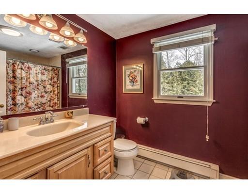 11 Oxbow Road Wayland, MA 01778 - Photo 17 of 27