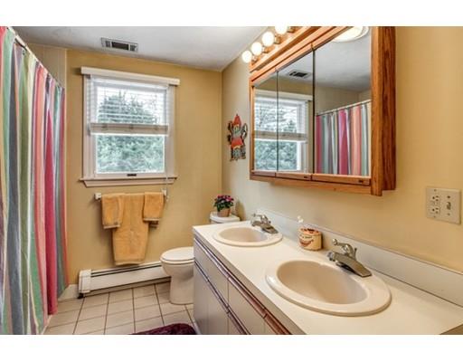 11 Oxbow Road Wayland, MA 01778 - Photo 20 of 27