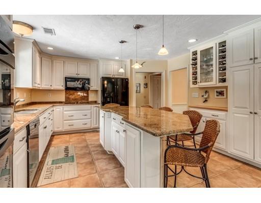11 Oxbow Road Wayland, MA 01778 - Photo 8 of 27