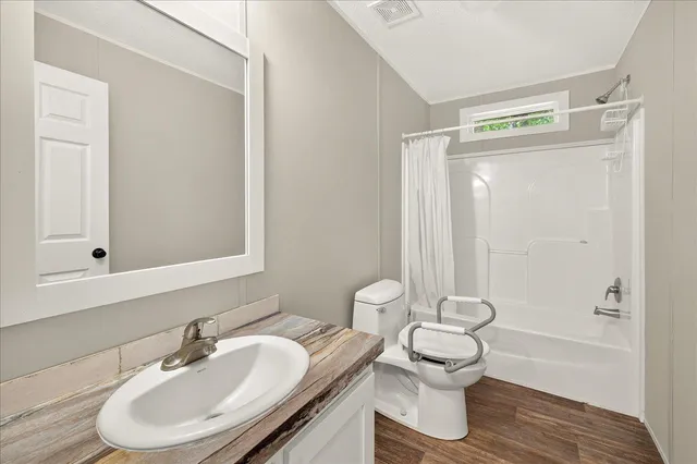 $595,000 | 4013 McCall Bridge Road, Quincy, FL 32351