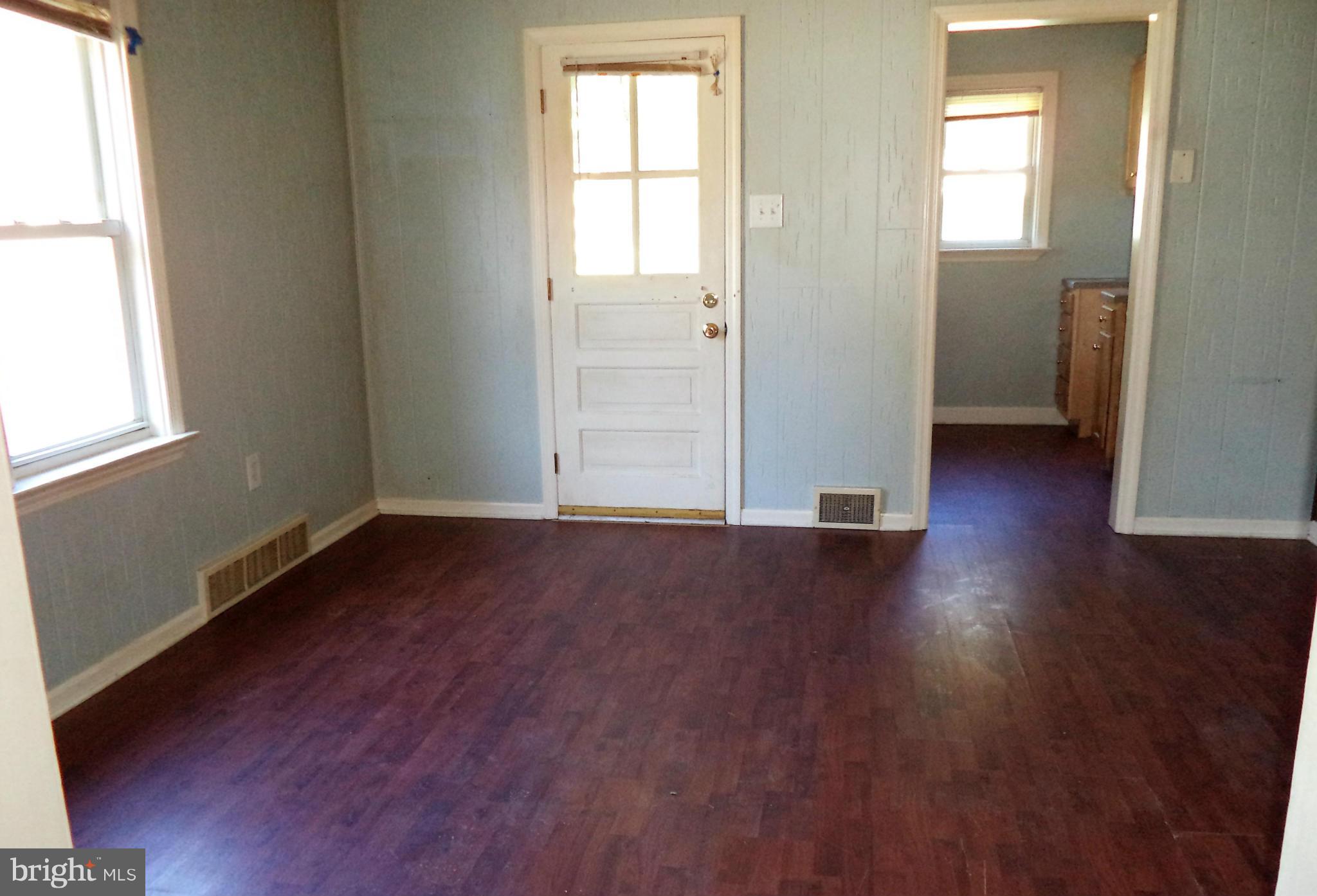 345 Devonshire Road Hagerstown, MD 21740 - Photo 4 of 14 Dining Room