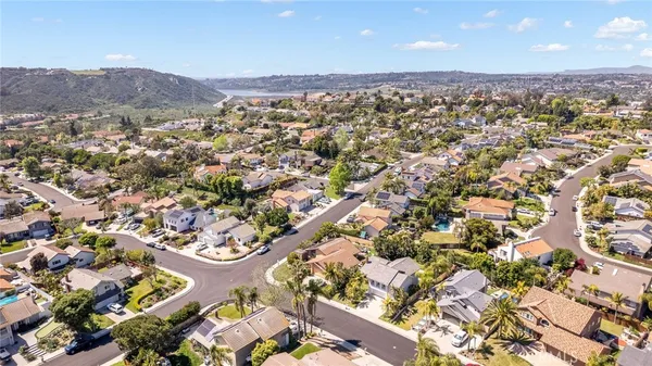 $1,749,900 | 2204 Recodo Court, Carlsbad, CA 92009