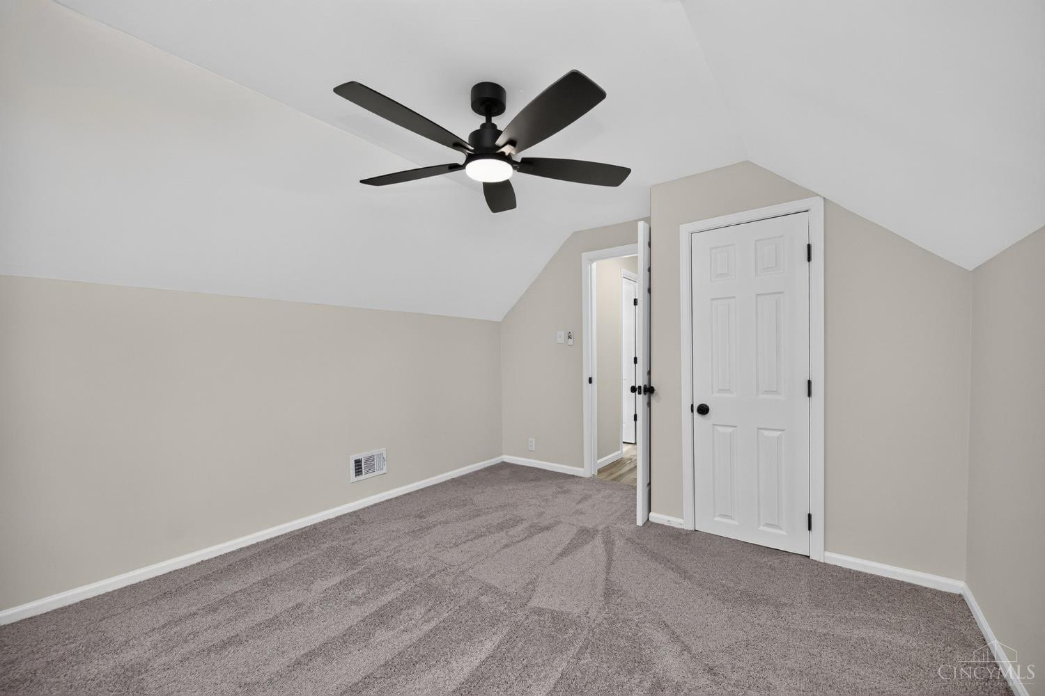 8957 Plainfield Road Cincinnati, OH 45236 - Photo 26 of 40
